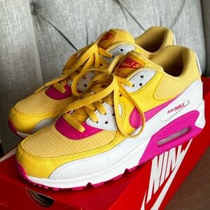 Nike Air Max Yellow & Pink Leather Mesh Sz Wmns 8.5